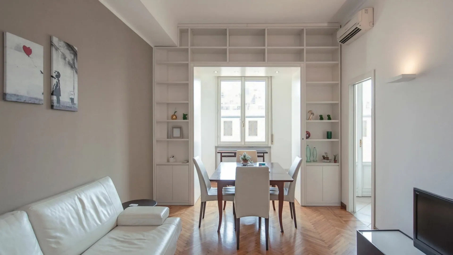 Apartment Xxv Aprile Milan Italy