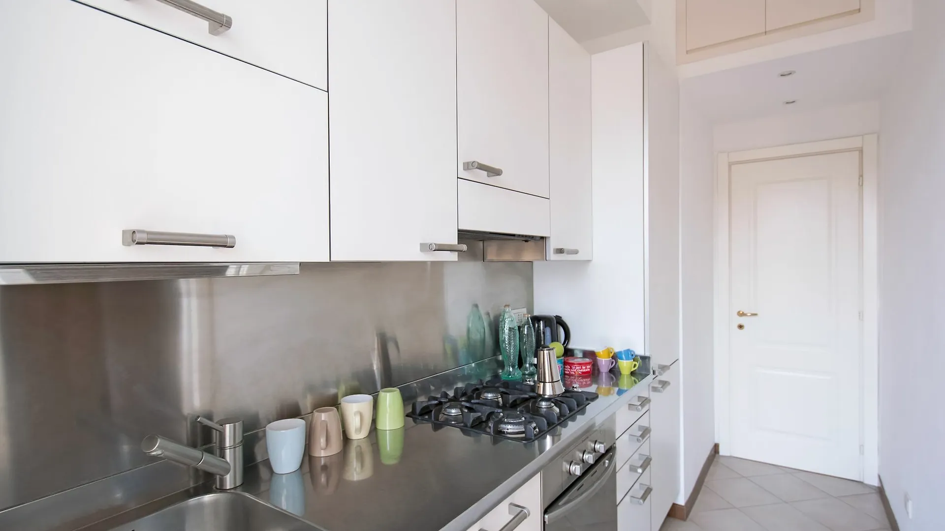 Apartment Xxv Aprile Milan